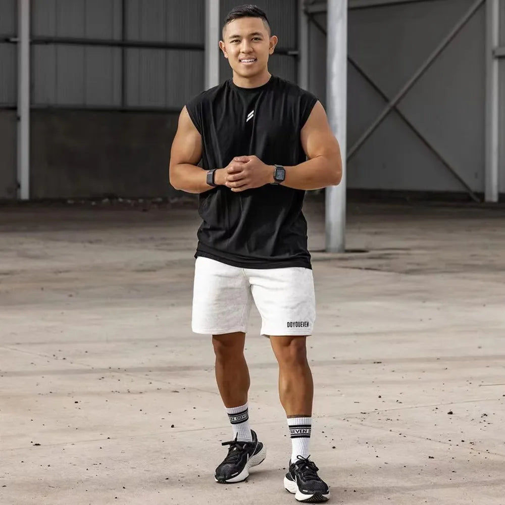 Sleeveless T-shirt